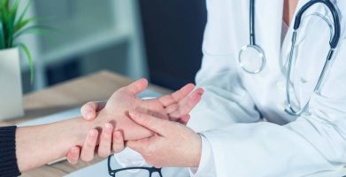 64d405c7dba98bfc25f0cd30f0515c12-les-sables-la-ville-lance-un-appel-aux-medecins-retraites